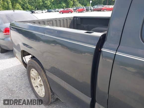 2005 GMC Sierra 1500 SLE с VIN 1GTEC19V25Z145982, выставлен на аукционе IAAI как лот 42734496 с пробегом 169 456 миль миль и . История ставок и продаж доступна на DreamBid. Изображение 15.