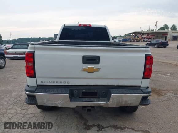 2017 Chevrolet Silverado 2500HD Work Truck z VIN 1GC1KUEG7HF226685, wystawiony jako IAAI lot #42839054 z przebiegiem 204 220 mil mil oraz . Historia ofert i sprzedaży dostępna na DreamBid. Obrazek 16.