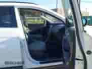 2018 Hyundai Santa Fe 2.4L с VIN 5XYZU3LBXJG568679, выставлен на аукционе IAAI как лот 43122708 с пробегом 128 209 миль миль и . История ставок и продаж доступна на DreamBid. Изображение 5.