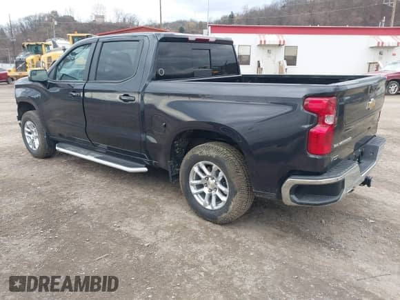 2024 Chevrolet Silverado 1500 LT with VIN 3GCUDDE88RG164634, listed as a IAAI auction lot 41829748 with 35,989 mi miles and . Bid and sale history available at DreamBid. Image 3.