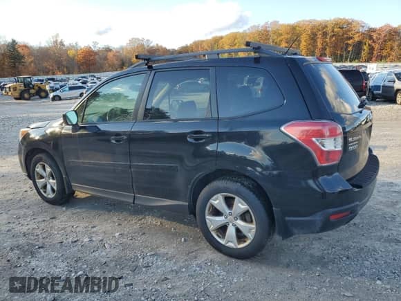 2015 Subaru Forester Premium z VIN JF2SJADC8FH476315, wystawiony jako Copart lot #82646385 z przebiegiem 186 408 mil mil oraz Czysty tytuł • Clean title. Historia ofert i sprzedaży dostępna na DreamBid. Obrazek 2.