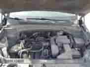 2018 Hyundai Santa Fe 2.4L z VIN 5XYZTDLB7JG562119, wystawiony jako IAAI lot #43221548 z przebiegiem 244 228 mil mil oraz . Historia ofert i sprzedaży dostępna na DreamBid. Obrazek 10.