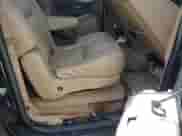 2007 Chevrolet Suburban LS z VIN 1GNFC16027J205135, wystawiony jako IAAI lot #42468141 z przebiegiem Nie podano mil oraz . Historia ofert i sprzedaży dostępna na DreamBid. Obrazek 8.