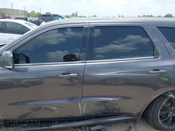 2017 Dodge Durango R/T z VIN 1C4SDHCT0HC856247, wystawiony jako IAAI lot #42703990 z przebiegiem 155 018 mil mil oraz . Historia ofert i sprzedaży dostępna na DreamBid. Obrazek 14.