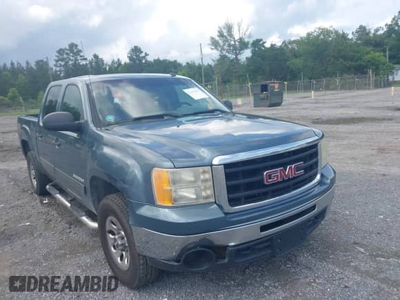 2011 GMC Sierra 1500 SL z VIN 3GTP2UEA0BG333489, wystawiony jako IAAI lot #42434038 z przebiegiem 286 560 mil mil oraz . Historia ofert i sprzedaży dostępna na DreamBid. Obrazek 1.