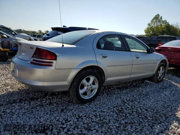 2005 Dodge Stratus SXT with VIN 1B3EL46X65N651685, listed as a Copart auction lot 62968114 with 143,149 mi miles and Clean title. Bid and sale history available at DreamBid. Image 3.