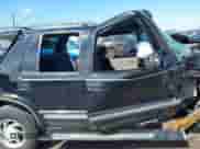 2000 Chevrolet Blazer LT with VIN 1GNDT13W8Y2280580, listed as a IAAI auction lot 41901975 with 236,736 mi miles and . Bid and sale history available at DreamBid. Image 12.