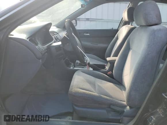 1995 Honda Accord LX с VIN 1HGCD5639SA122984, выставлен на аукционе Copart как лот 67136915 с пробегом 148 688 миль миль и Чистый • Clean title. История ставок и продаж доступна на DreamBid. Изображение 7.