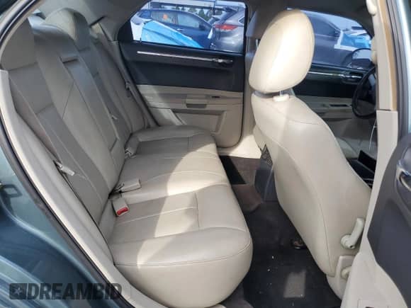 2006 Chrysler 300 Touring с VIN 2C3KA53G36H119018, выставлен на аукционе Copart как лот 81190425 с пробегом 221 942 миль миль и На запчасти • Non repairable. История ставок и продаж доступна на DreamBid. Изображение 10.