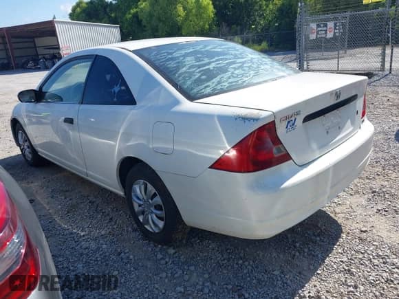 2002 Honda Civic с VIN 1HGEM21272L087677, выставлен на аукционе IAAI как лот 42782249 с пробегом 249 840 миль миль и . История ставок и продаж доступна на DreamBid. Изображение 3.