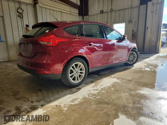 2015 Ford Focus SE with VIN 1FADP3K28FL213952, listed as a Copart auction lot 69132565 with 47,544 mi miles and Clean title. Bid and sale history available at DreamBid. Image 3.