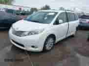 2015 Toyota Sienna XLE с VIN 5TDYK3DC3FS529256, выставлен на аукционе IAAI как лот 42172570 с пробегом 163 725 миль миль и . История ставок и продаж доступна на DreamBid. Изображение 16.