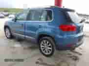 2017 Volkswagen Tiguan Wolfsburg Edition с VIN WVGRV7AX4HW504374, выставлен на аукционе IAAI как лот 43142147 с пробегом 87 875 миль миль и . История ставок и продаж доступна на DreamBid. Изображение 3.