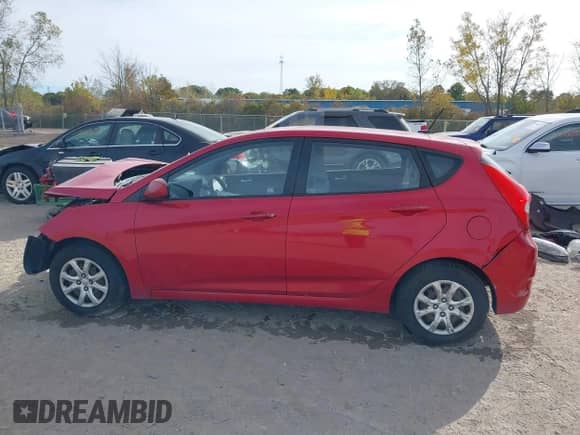 2014 Hyundai Accent GS с VIN KMHCT5AEXEU166890, выставлен на аукционе IAAI как лот 43489303 с пробегом 109 301 миль миль и . История ставок и продаж доступна на DreamBid. Изображение 15.