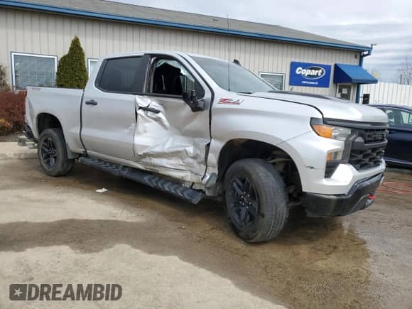 2022 Chevrolet Silverado 1500 Custom Trail Boss с VIN 3GCPDCEK4NG565546, выставлен на аукционе Copart как лот 50196175 с пробегом 103 171 миль миль и Списание • Salvage title. История ставок и продаж доступна на DreamBid. Изображение 4.