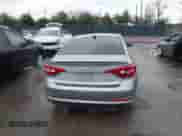 2016 Hyundai Sonata Limited с VIN 5NPE34AF8GH423140, выставлен на аукционе IAAI как лот 40863337 с пробегом 121 242 миль миль и . История ставок и продаж доступна на DreamBid. Изображение 16.