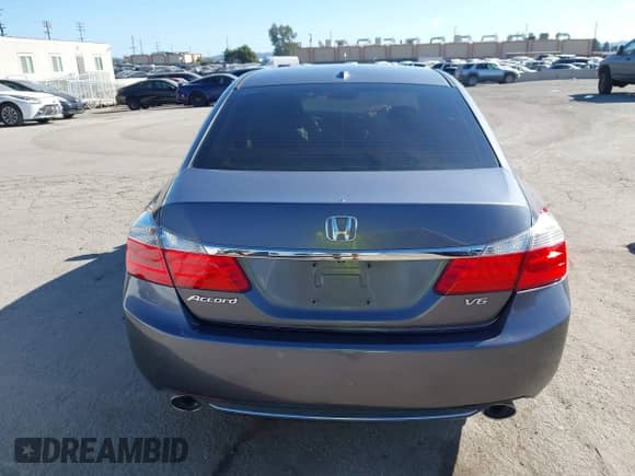 2015 Honda Accord EX-L z VIN 1HGCR3F8XFA004420, wystawiony jako IAAI lot #43291336 z przebiegiem 156 314 mil mil oraz . Historia ofert i sprzedaży dostępna na DreamBid. Obrazek 17.