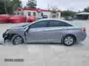 2015 Hyundai Sonata Limited z VIN KMHEC4A40FA135029, wystawiony jako IAAI lot #41549919 z przebiegiem 128 094 mil mil oraz . Historia ofert i sprzedaży dostępna na DreamBid. Obrazek 14.