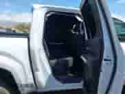 2024 Toyota Tacoma SR5 with VIN 3TYLB5JNXRT010533, listed as a IAAI auction lot 42955728 with 20,995 mi miles and . Bid and sale history available at DreamBid. Image 8.