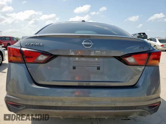 2024 Nissan Altima SV z VIN 1N4BL4DV4RN380608, wystawiony jako Copart lot #61453945 z przebiegiem 35 934 mil mil oraz Szkoda całkowita • Salvage title. Historia ofert i sprzedaży dostępna na DreamBid. Obrazek 6.