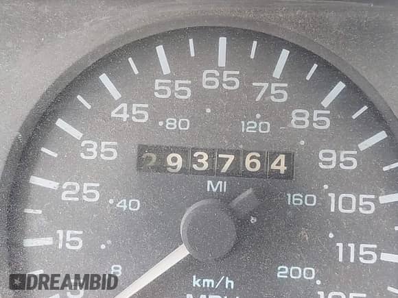1992 Dodge Dakota SLT z VIN 1B7FL26X2NS563144, wystawiony jako IAAI lot #43072656 z przebiegiem 293 764 mil mil oraz . Historia ofert i sprzedaży dostępna na DreamBid. Obrazek 14.