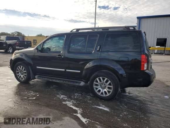 2011 Nissan Pathfinder S z VIN 5N1AR1NN3BC625963, wystawiony jako Copart lot #81108035 z przebiegiem 324 257 mil mil oraz Szkoda całkowita • Salvage title. Historia ofert i sprzedaży dostępna na DreamBid. Obrazek 2.