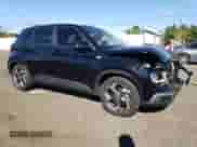 2021 Hyundai Venue SEL z VIN KMHRC8A32MU102321, wystawiony jako Copart lot #75223614 z przebiegiem 49 311 mil mil oraz Szkoda całkowita • Salvage title. Historia ofert i sprzedaży dostępna na DreamBid. Obrazek 4.