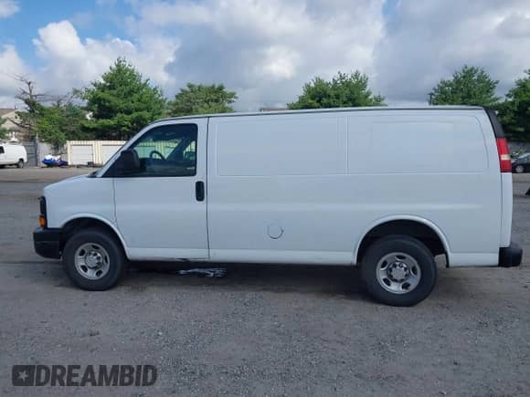 2007 Chevrolet Express Cargo с VIN 1GCGG25V971247547, выставлен на аукционе IAAI как лот 42751619 с пробегом 212 361 миль миль и . История ставок и продаж доступна на DreamBid. Изображение 14.