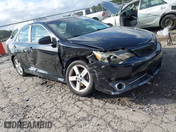 2014 Toyota Camry SE с VIN 4T1BF1FK5EU376419, выставлен на аукционе IAAI как лот 43370872 с пробегом 137 973 миль миль и . История ставок и продаж доступна на DreamBid. Изображение 1.