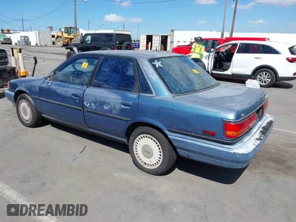 1991 Toyota Camry z VIN JT2VV21EFM0141296, wystawiony jako IAAI lot #43353798 z przebiegiem 194 182 mil mil oraz . Historia ofert i sprzedaży dostępna na DreamBid. Obrazek 3.