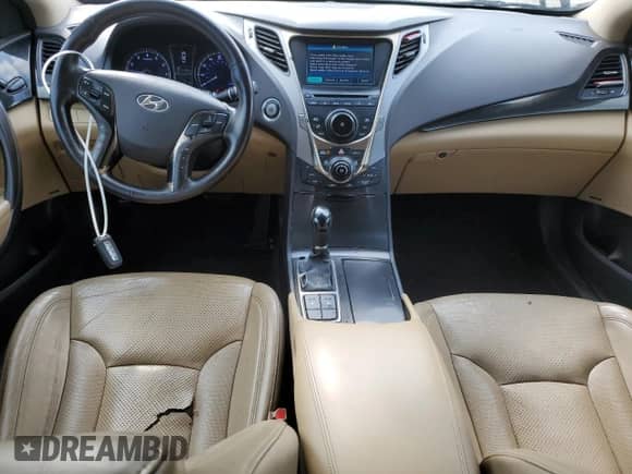 2013 Hyundai Azera с VIN KMHFG4JG4DA218415, выставлен на аукционе Copart как лот 68215905 с пробегом 117 988 миль миль и Списание • Salvage title. История ставок и продаж доступна на DreamBid. Изображение 8.