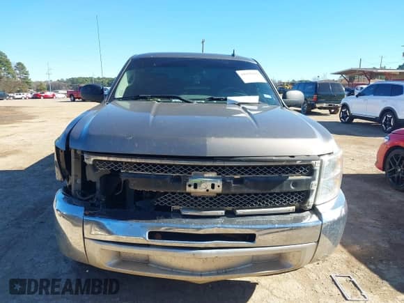 2012 Chevrolet Silverado 1500 LS z VIN 3GCPCREAXCG228826, wystawiony jako IAAI lot #41155616 z przebiegiem 223 683 mil mil oraz . Historia ofert i sprzedaży dostępna na DreamBid. Obrazek 13.