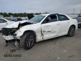 2014 Chrysler 300 S with VIN 2C3CCAGG3EH222441, listed as a Copart auction lot 80144775 with 92,030 mi miles and Salvage title. Bid and sale history available at DreamBid. Image 1.