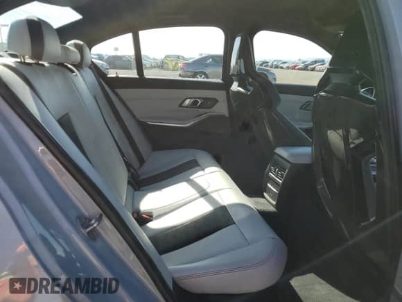 2021 BMW M3 с VIN WBS53AY03MFL42464, выставлен на аукционе Copart как лот 42829735 с пробегом 19 875 миль миль и Списание • Salvage title. История ставок и продаж доступна на DreamBid. Изображение 10.