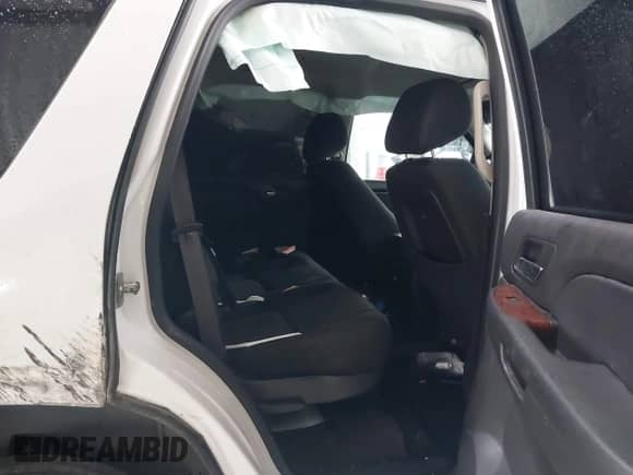 2013 Chevrolet Tahoe LS z VIN 1GNSCAE09DR249095, wystawiony jako IAAI lot #41290129 z przebiegiem Nie podano mil oraz . Historia ofert i sprzedaży dostępna na DreamBid. Obrazek 8.