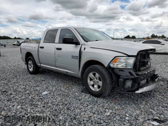 2018 Ram 1500 Express with VIN 1C6RR6KG9JS255267, listed as a Copart auction lot 81329535 with 172,904 mi miles and Salvage title. Bid and sale history available at DreamBid. Image 4.