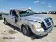 2007 Dodge Dakota SLT with VIN 1D7HE42KX7S221961, listed as a Copart auction lot 56309095 with 68,945 mi miles and Non repairable. Bid and sale history available at DreamBid. Image 4.