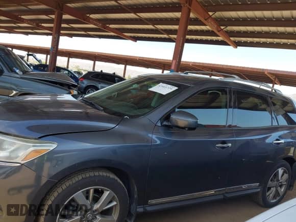 2014 Nissan Pathfinder S z VIN 5N1AR2MM1EC615158, wystawiony jako IAAI lot #42403729 z przebiegiem 126 680 mil mil oraz . Historia ofert i sprzedaży dostępna na DreamBid. Obrazek 14.