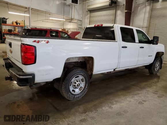2019 Chevrolet Silverado 2500HD Work Truck z VIN 1GC1KREG6KF138117, wystawiony jako Copart lot #59977305 z przebiegiem 115 398 mil mil oraz Szkoda całkowita • Salvage title. Historia ofert i sprzedaży dostępna na DreamBid. Obrazek 3.