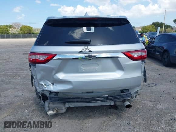 2020 Chevrolet Traverse LS с VIN 1GNERFKW9LJ167575, выставлен на аукционе IAAI как лот 42026375 с пробегом 62 454 миль миль и . История ставок и продаж доступна на DreamBid. Изображение 6.
