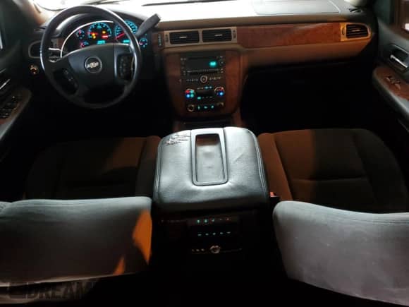 2007 Chevrolet Tahoe LTZ с VIN 1GNFC13047R330174, выставлен на аукционе Copart как лот 66007745 с пробегом 233 660 миль миль и Списание • Salvage title. История ставок и продаж доступна на DreamBid. Изображение 8.