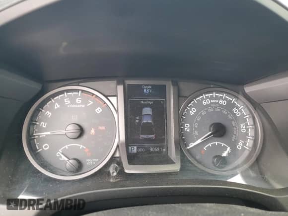 2019 Toyota Tacoma TRD Off Road z VIN 3TMCZ5AN7KM210332, wystawiony jako Copart lot #81743135 z przebiegiem 90 681 mil mil oraz Szkoda całkowita • Salvage title. Historia ofert i sprzedaży dostępna na DreamBid. Obrazek 9.