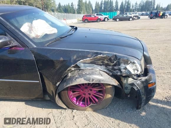 2008 Chrysler 300 Touring с VIN 2C3KA53G18H108778, выставлен на аукционе IAAI как лот 43138155 с пробегом 195 905 миль миль и . История ставок и продаж доступна на DreamBid. Изображение 6.