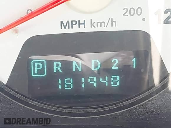 2006 Dodge 2500 SLT z VIN 3D7KS28D36G125526, wystawiony jako IAAI lot #42053342 z przebiegiem 181 948 mil mil oraz . Historia ofert i sprzedaży dostępna na DreamBid. Obrazek 15.