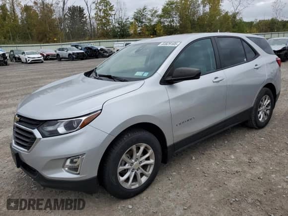 2021 Chevrolet Equinox LS z VIN 3GNAXHEV7MS109922, wystawiony jako Copart lot #83829105 z przebiegiem 46 315 mil mil oraz Szkoda całkowita • Salvage title. Historia ofert i sprzedaży dostępna na DreamBid. Obrazek 1.