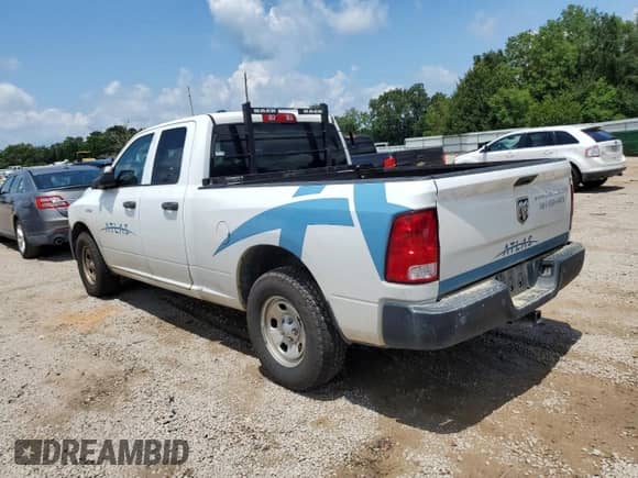 2022 Ram 1500 Tradesman z VIN 1C6RR6FG2NS153583, wystawiony jako Copart lot #67838195 z przebiegiem 77 285 mil mil oraz Czysty tytuł • Clean title. Historia ofert i sprzedaży dostępna na DreamBid. Obrazek 2.