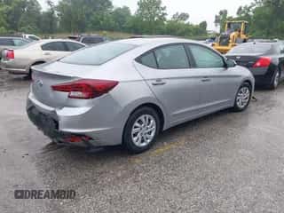 2020 Hyundai Elantra SE with VIN 5NPD74LF1LH615152, listed as a IAAI auction lot 42354692 with 43,446 mi miles and . Bid and sale history available at DreamBid. Image 4.