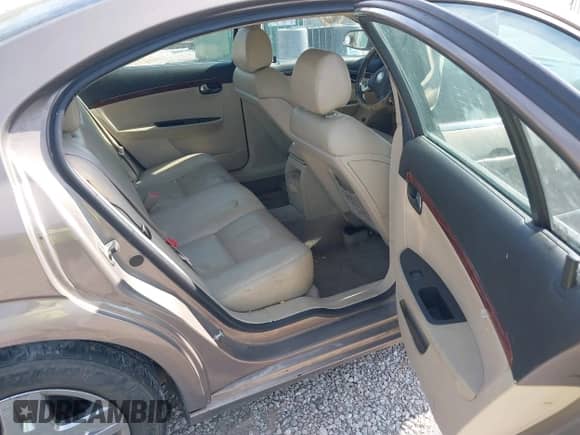 2008 Saturn Aura XE с VIN 1G8ZS57N18F157510, выставлен на аукционе IAAI как лот 43142131 с пробегом 137 994 миль миль и . История ставок и продаж доступна на DreamBid. Изображение 8.