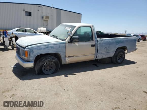1994 GMC Sierra 1500 z VIN 1GTDC14Z4RZ511890, wystawiony jako Copart lot #62610105 z przebiegiem 214 182 mil mil oraz Czysty tytuł • Clean title. Historia ofert i sprzedaży dostępna na DreamBid. Obrazek 1.