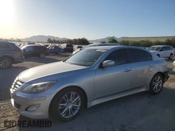 2012 Hyundai Genesis 4.6L с VIN KMHGC4DF9CU169793, выставлен на аукционе Copart как лот 54204315 с пробегом 106 533 миль миль и Списание • Salvage title. История ставок и продаж доступна на DreamBid. Изображение 1.